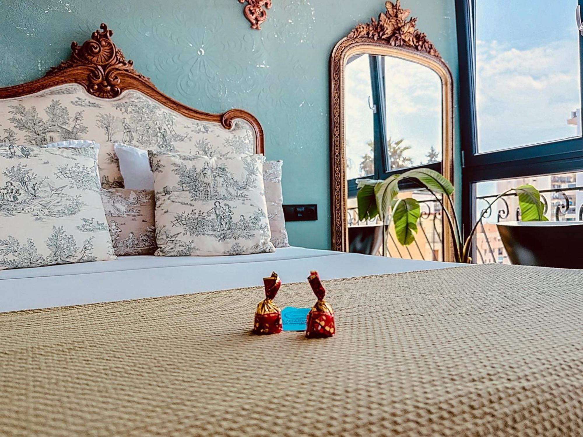 Alhambra Deco Homtels Apartment ตอร์เรโมลิโนส ภายนอก รูปภาพ