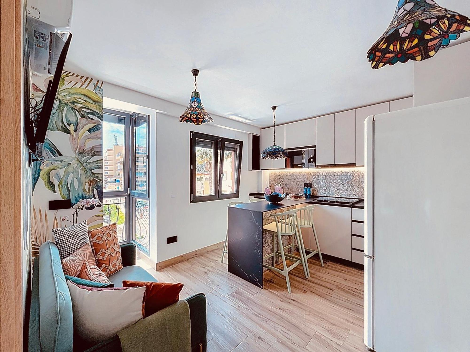 Alhambra Deco Homtels Apartment ตอร์เรโมลิโนส ภายนอก รูปภาพ